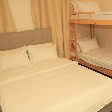 A2J Luxury 1Br Balcony Suite Near Venice Mall Bgc มะนิลา ภายนอก รูปภาพ