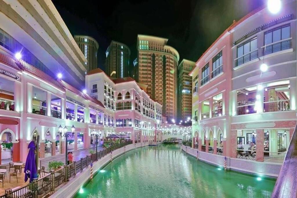 A2J Luxury 1Br Balcony Suite Near Venice Mall Bgc มะนิลา ภายนอก รูปภาพ