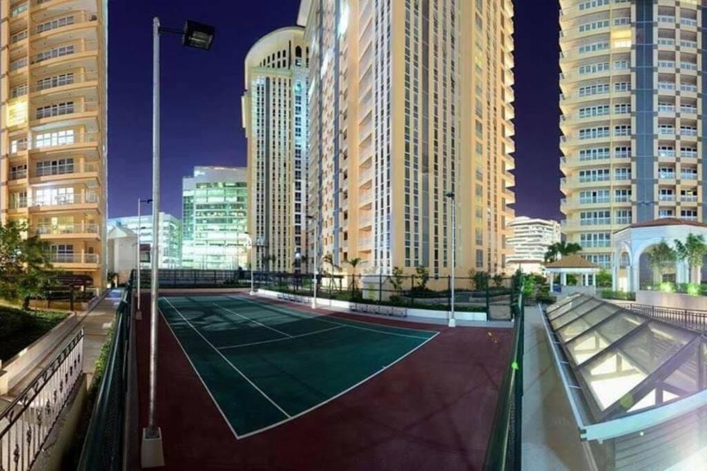 A2J Luxury 1Br Balcony Suite Near Venice Mall Bgc มะนิลา ภายนอก รูปภาพ