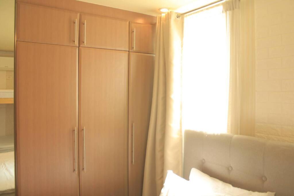 A2J Luxury 1Br Balcony Suite Near Venice Mall Bgc มะนิลา ภายนอก รูปภาพ